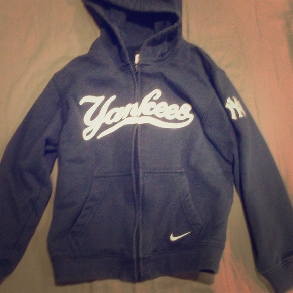 🚫SOLD🚫 @ana_marie Yankee zip up hoodie.