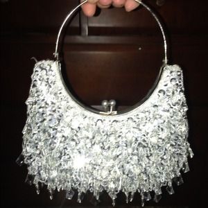 💎Beautiful Silver Beaded Purse💎