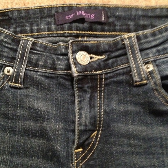 Bundled π Reduced π Levi's legging super skinnys - Picture 2 of 4