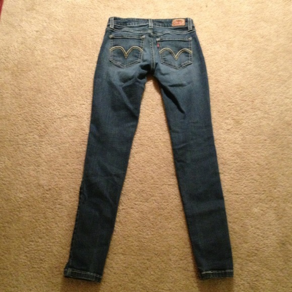 Bundled π Reduced π Levi's legging super skinnys - Picture 3 of 4