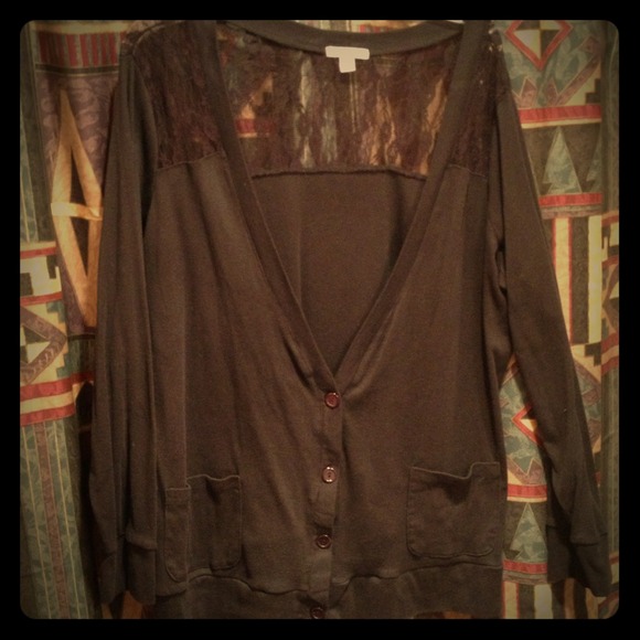 🔴TRADE w/ @chelsea554🔴NWOT boyfriend cardigan