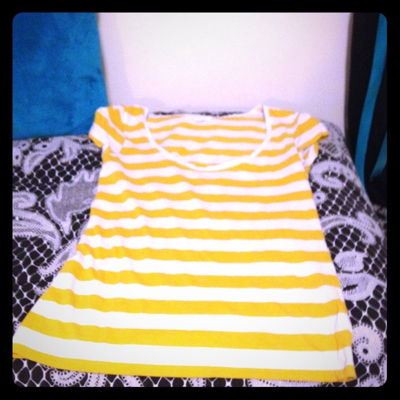 Forever 21 white and yellow stripped tee