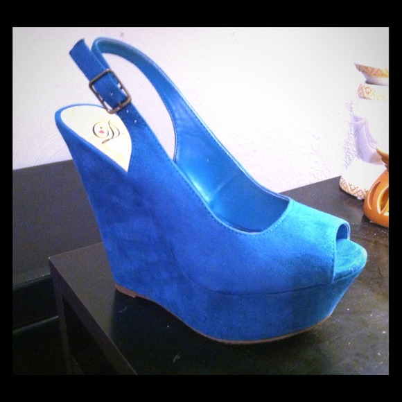 Turquoise wedge heel