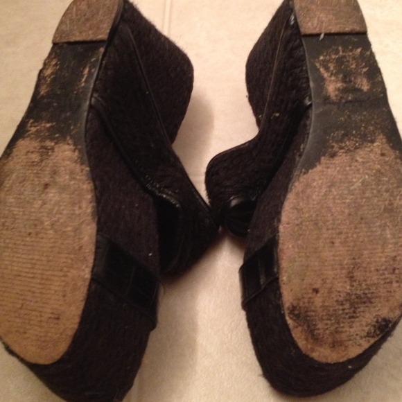 Sandals - Picture 3 of 3