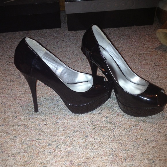 Shiny Black High Heels