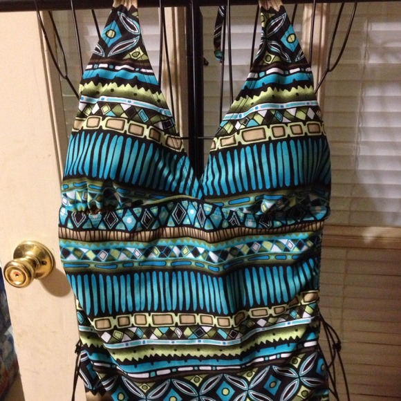 👙👙SOLD👙👙 Tankini With Shirt Bottom