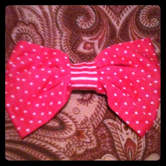 Oversized homemade pink and white hair bow.:)