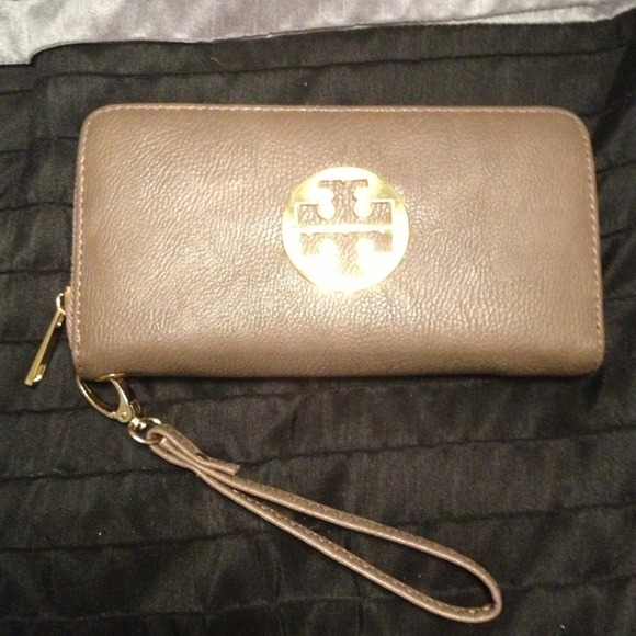Tory Burch Wallet