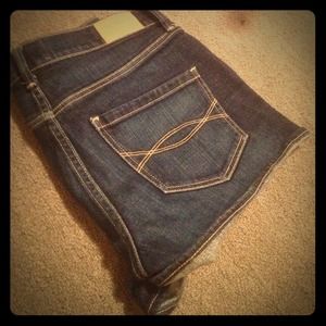 🌟BNWOT🌟Size 2 stretch A&F jean shorts!😍
