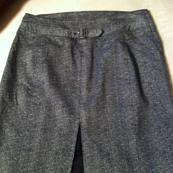EXPRESS KNEE LENGTH PENCIL SKIRT ADORABLE !! - Picture 2 of 3