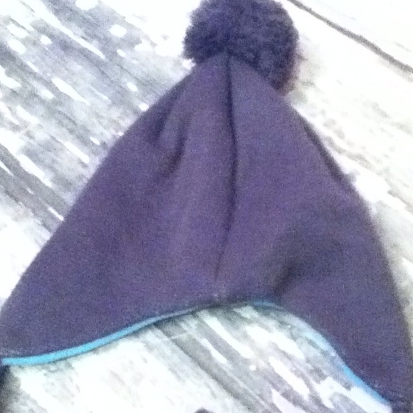 Raccoon hat - Picture 2 of 2