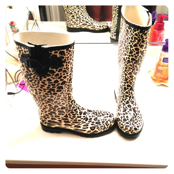 Cheetah Print Rain Boots!!