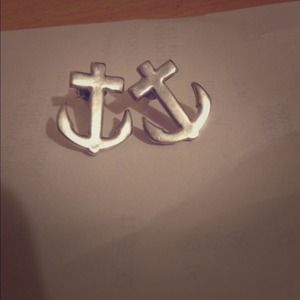 Silver anchor earrings