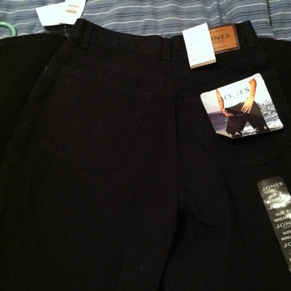 Black jeans never been worn..