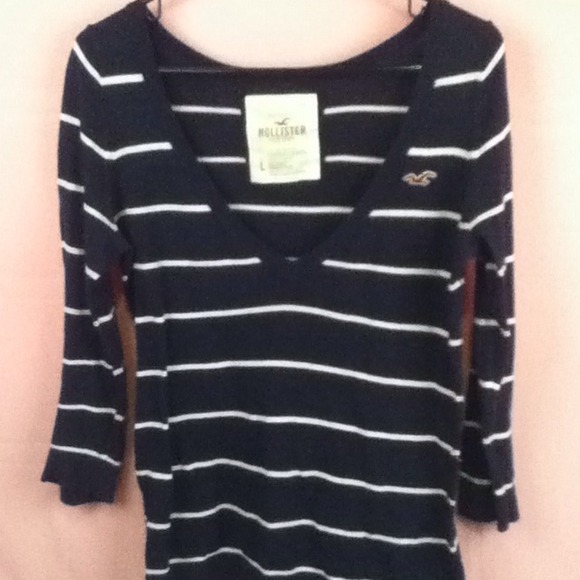 Hollister sweater - Picture 1 of 2