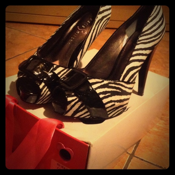 Sexy shoes zebra