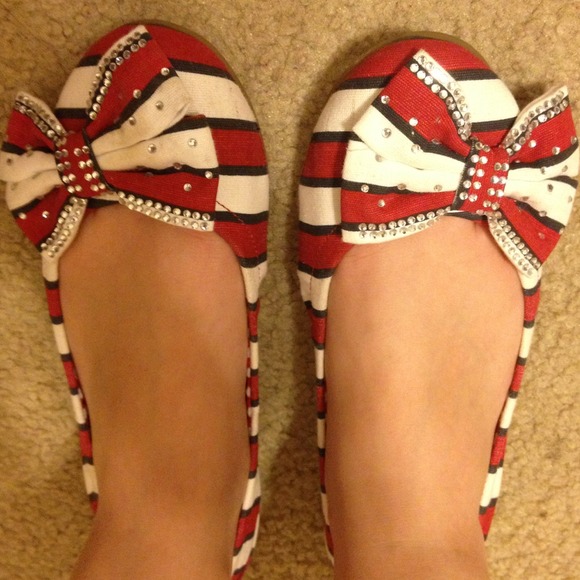 Gianni Bini Ballet Flats