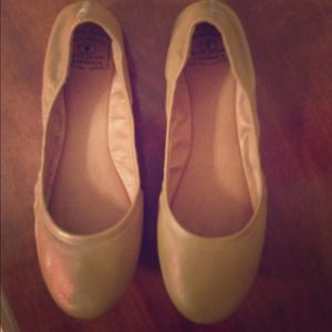 Ballet flats