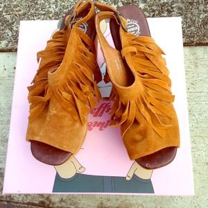 ⚡REDUCED⚡Jeffery Campbell 🔥fringe wedge