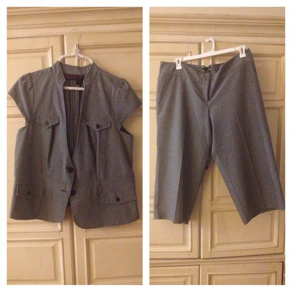 Torrid Capri pant suit