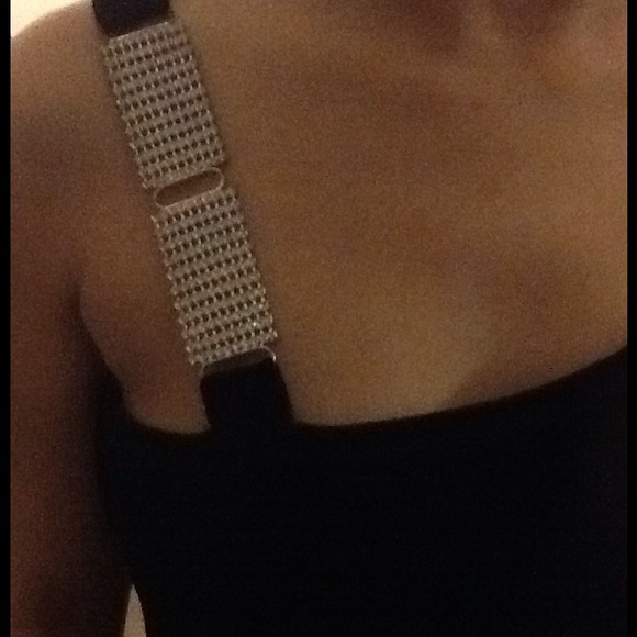 Top - Picture 2 of 2
