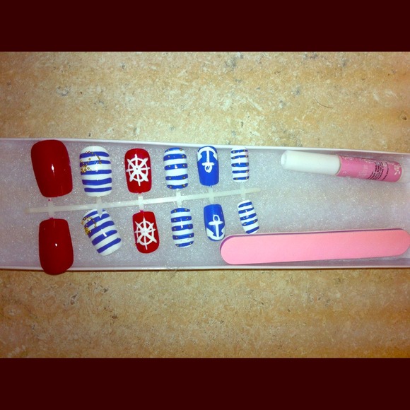 Anchor nails