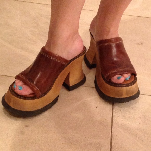 London Underground Platform Shoes!!