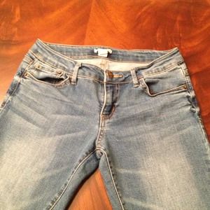 SOLD❗️ FOREVER 21 super soft skinny jeans.