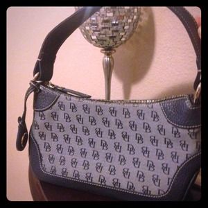 ⛔HOLD FOR DCRING⛔Dooney & Bourke Leather Purse