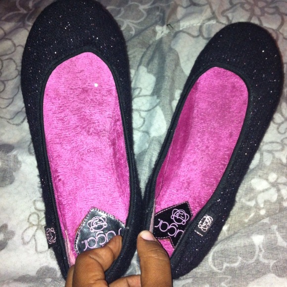 Black flats