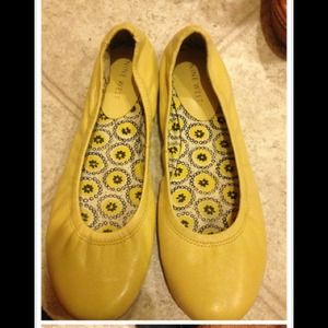 Nine West flat, size 36, ( sold)