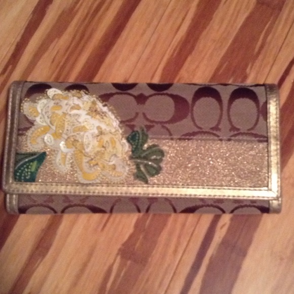 Coach wallet