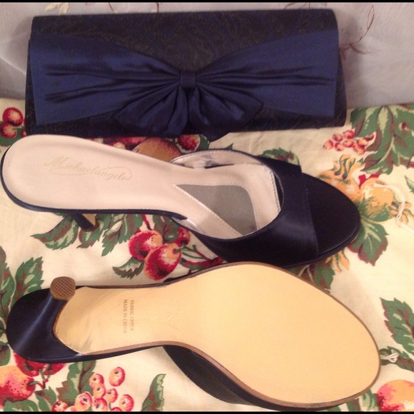 Dress Shoes/with matching Evening Clutch - Picture 3 of 3