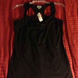 Black sleeveless shirt