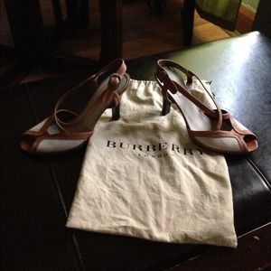 REDUCED!!! Authentic Burberry Shoes barely worn!!