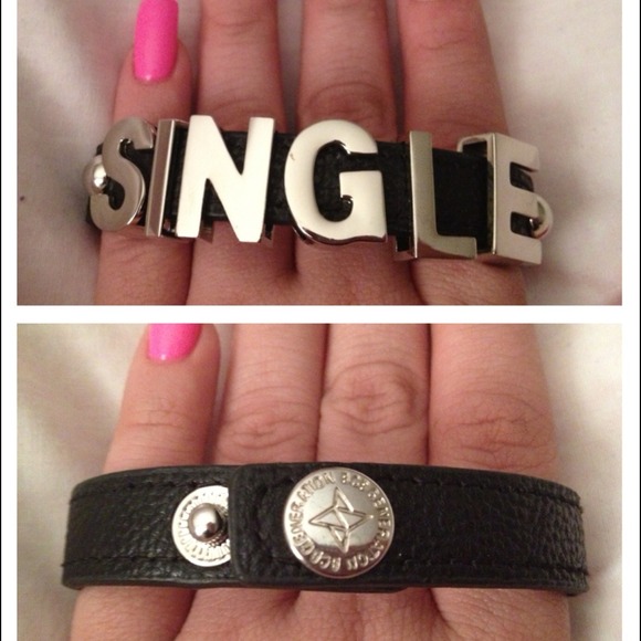 Single bracelet.