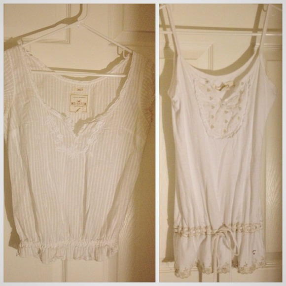 🔥FLASH SALE🔥✨2 White Hollister Shirts✨