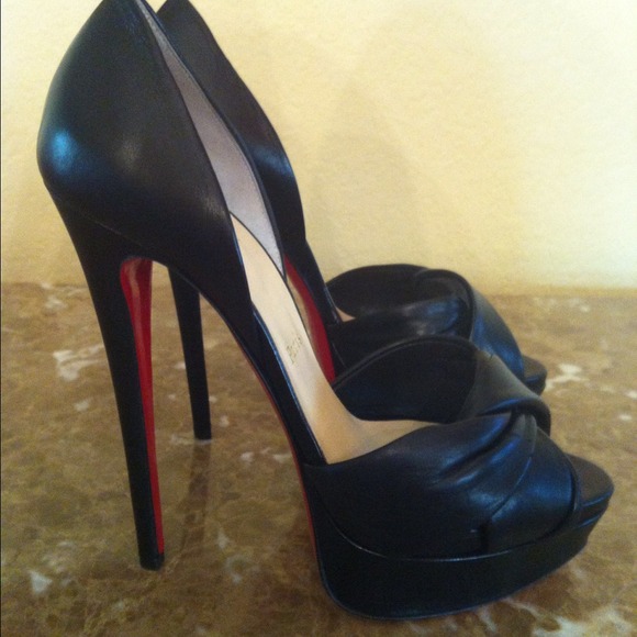 Christian Louboutin shoes - Picture 2 of 4