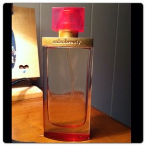 SOLD @stumbalina 💄Arden Beauty Perfume💄