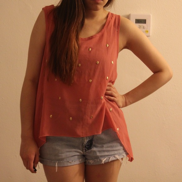 ❤Bundled❤Never Worn Skull Studded Tank