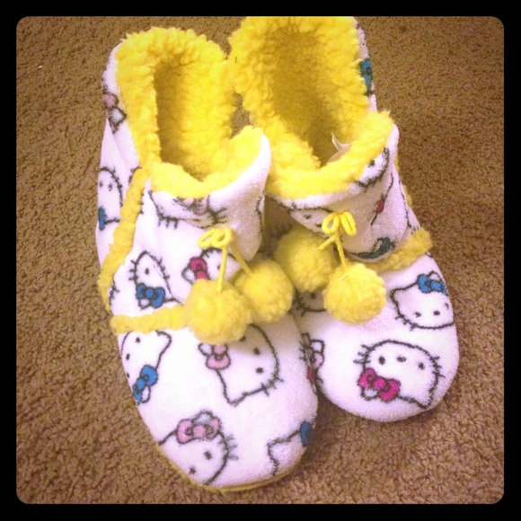 Super fuzzy HK slippers!