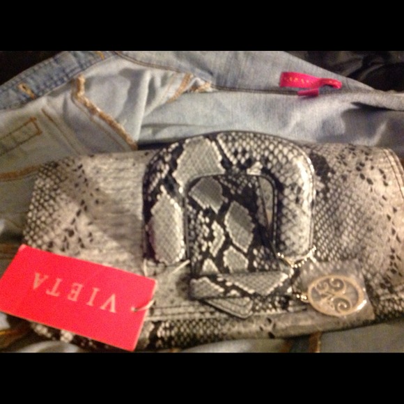 snake skin look clutch - Picture 2 of 2