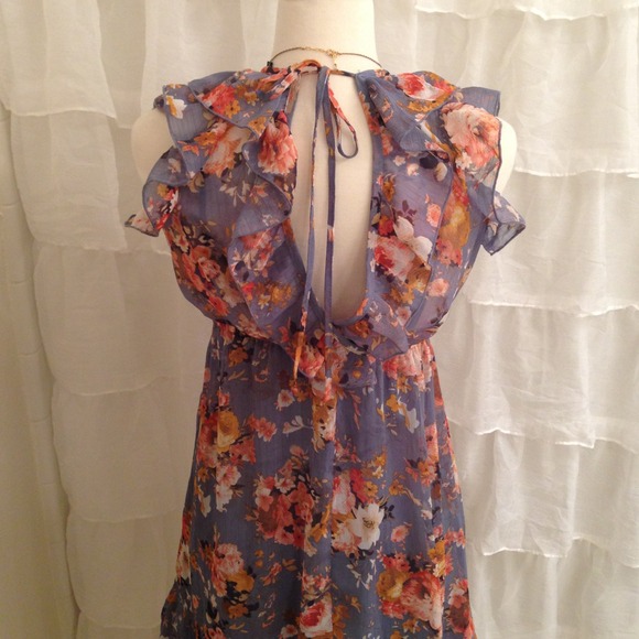 -SOLD-Pretty Blue Floral Dress - Picture 3 of 4