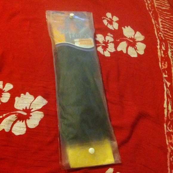 Sold for bundle!!Human hair weft 10 inch color #4