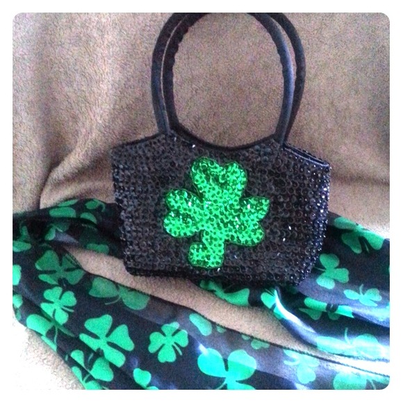 Green and Black purse & scarf set