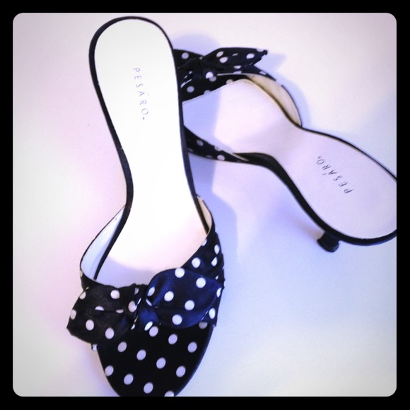 Pesaro low heels