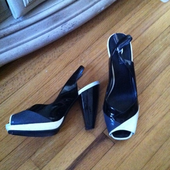 Kenneth Cole sling backs REDUCED $$$