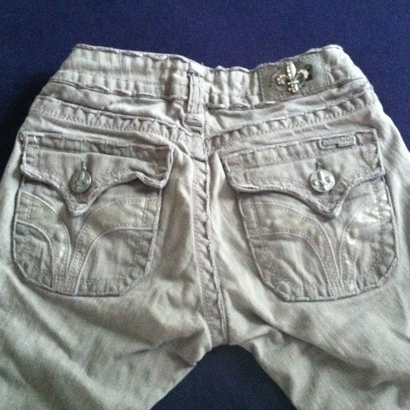 Grey jeans