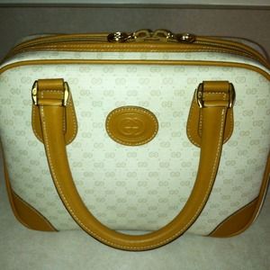 💢Sold!!!!!💢Authentic Vintage Gucci Satchel