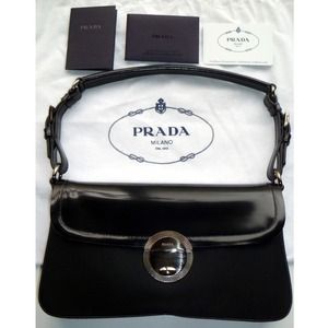 Authentic New Prada Classic Flap Shoulder Bag